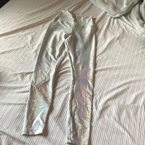 High waisted silver/white metallic leggings
